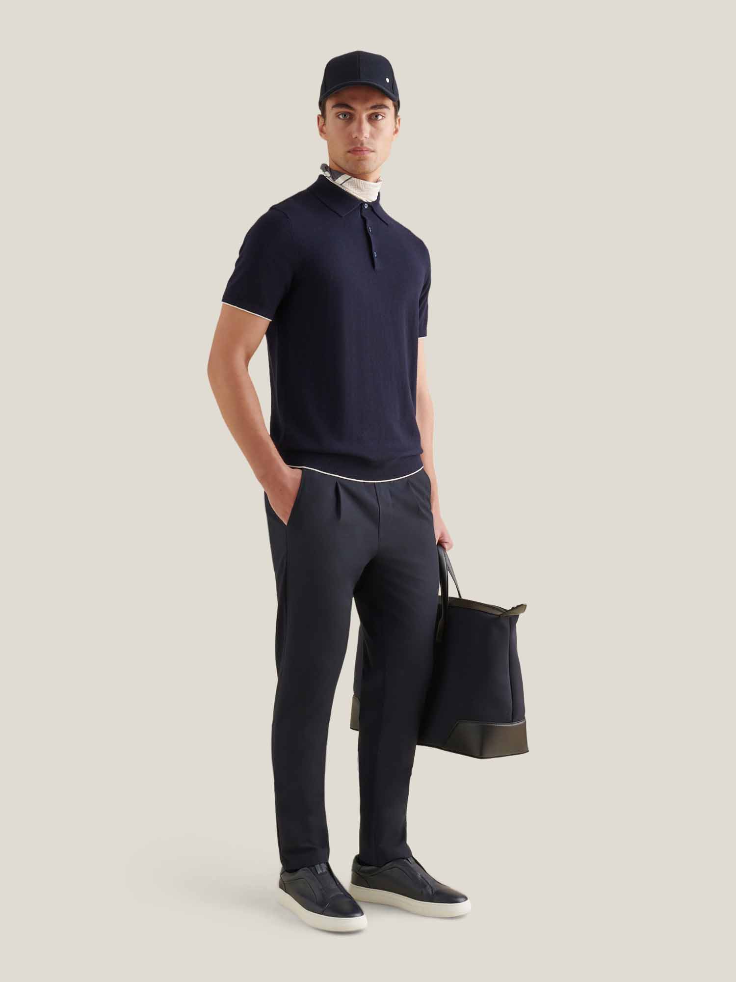 Single-Pleat Drawstring Travel Trousers in Navy Blue